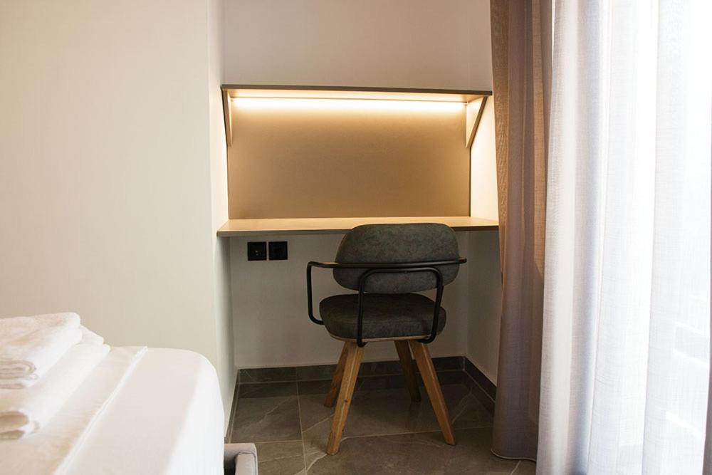 P J Luxury Suites 塞雷 外观 照片